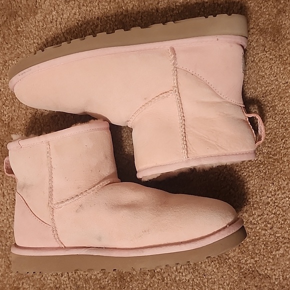 UGG Classic Mini II Boots - Picture 14 of 16